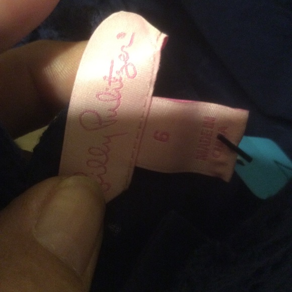 Lilly Pulitzer Navy Eyelet Tank Size 6 - Picture 10 of 15